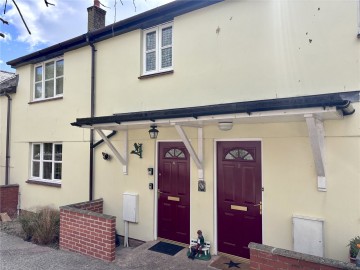 image of 4 Stonechurch Court, Combe Street