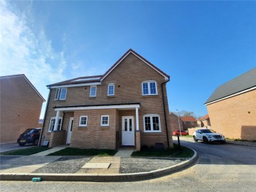 image of 2 Fulmar Grove, Houndstone