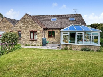 image of 40 Langdons Way, Tatworth