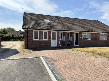 image of 18 Manor Close, Chard
